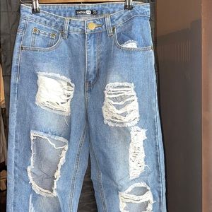 Boyfriend Ripped jeans